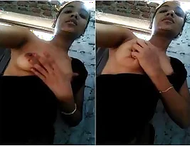 Beautiful Indian house wife in the nude while giving blow job.
