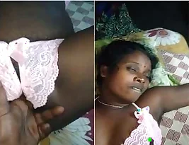 Big-boobed Bhabi s intimate moments with her boyfriend are revealed.