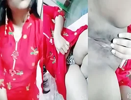 Fingerplay and sexual fantasies with a college student