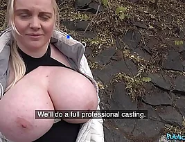 Special agent seduces Whitehead in a massive boobs scene in public