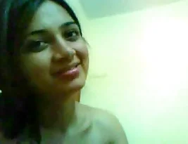 Beautiful Indian college girl Nidhi Serma s hot scenes.