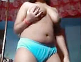 A sexy Indian Vlog: A nude dance video with self-exploration