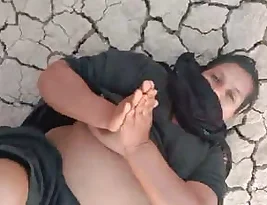 Outdoor sex with a Pakistani randi (prostitute)