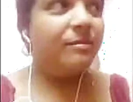 Bhabi is showing her big boobs during a video call