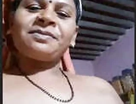 Bhabhi shares self-shot naked photos