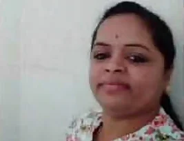 Fingering this Indian Bhabhi during video call