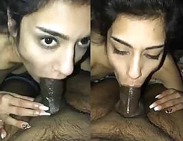 Non-resident Indian Pakistan girl gives blow job and hard sex