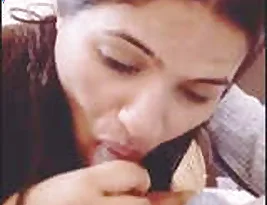 Indian girl displaying her big and sexy boobs.