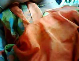 Horny desi bhabi fucked by her lover during her menses