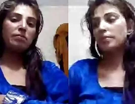 Boobs and pussy video from Pak girl called Video Cal