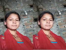 Beautiful Indian girl flaunts her bra