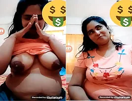 Shy Indian girl unveiled her beauty on Facebook to her lover.