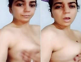 Exclusive showcase of a horny bhabhi’s natural breasts