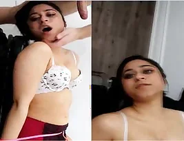 Hot chick giving blow job to her lover in this NRI exclusive video