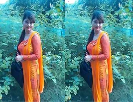 Hot Indian girl strip and show her pieeca of meat