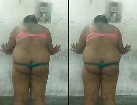 Desi bhabi Shows Her Naked Body Part 4