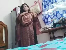 A sexy Indian woman shares her body in this first scene.