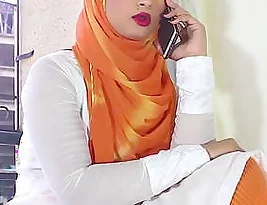 An Indian teen Marie sucks and Fuck a friend of her Muslim brother in this roleplay game.