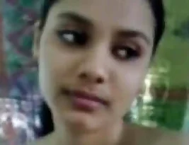 Beautiful desi babe’s classic MMS video is now available in full.