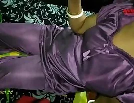 Sultry sizzling Bhojpuri bulu MILF shines in XXX sex video