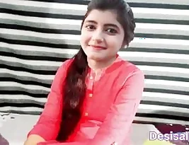 Hiding porn video: Bhabhi with big tits sucks on a dildo in this Indian porn video