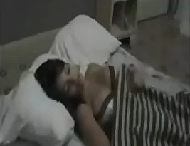 Steamy extra-marital affairs of Indian housewives in Hindi xxx videos.
